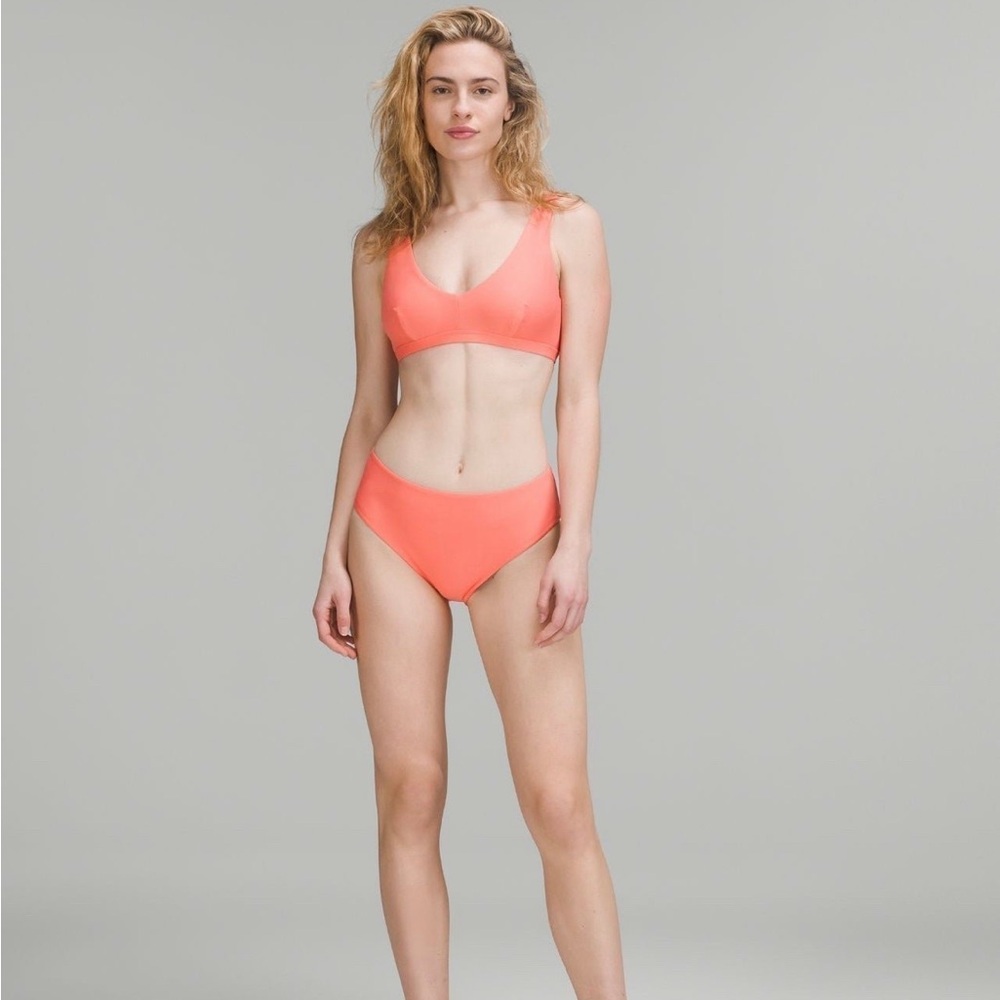 NEW Lululemon Waterslide Top + Bottom Set Size 6